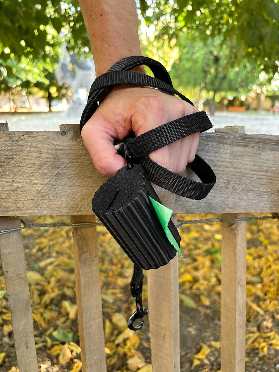 Porte sacs-à-crotte Fleur