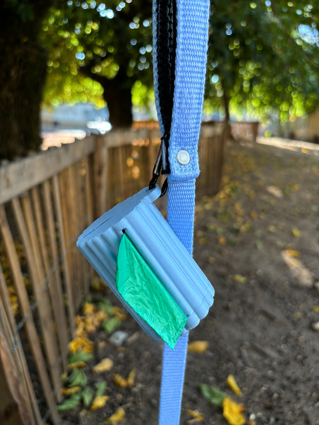 Porte sacs-à-crotte Fleur